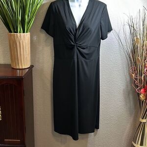 #69 Danny & Nicole, New York basic short sleeve black midi dress size 12